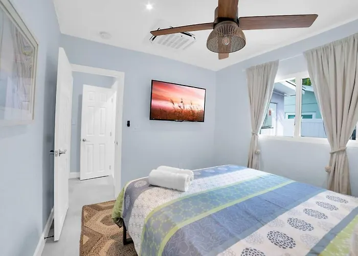 Luxurious House Two Blocks From The Beach. Holiday home Clearwater Beach