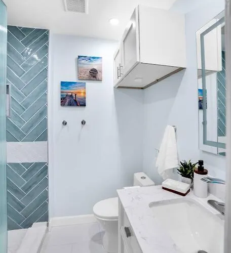 Holiday home Luxurious House Two Blocks From The Beach. Clearwater Beach