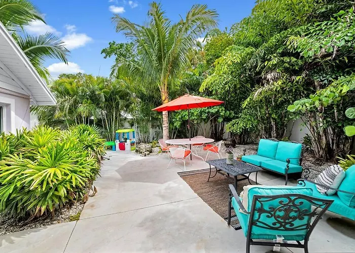 Luxurious House Two Blocks From The Beach. * Clearwater Beach