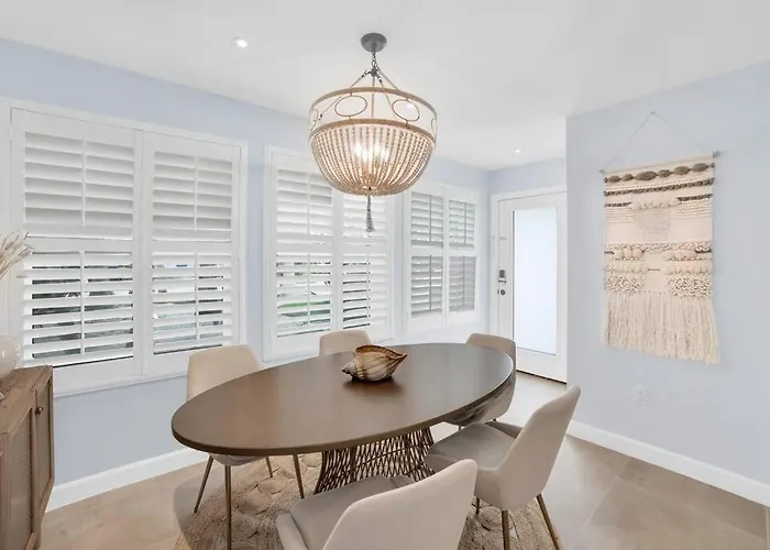 Luxurious House Two Blocks From The Beach. * Clearwater Beach