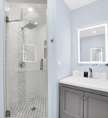 Luxurious House Two Blocks From The Beach. Holiday home Clearwater Beach